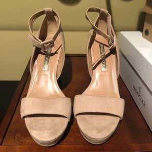 Audrey Brooke Heels size 8